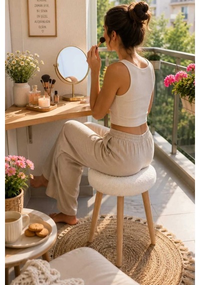 Solo Teddy Kumaş Kaplı Tabure Puf Makyaj Masası Mutfak Balkon Salon Ahşap Ayaklı Tabure Beyaz Beyaz