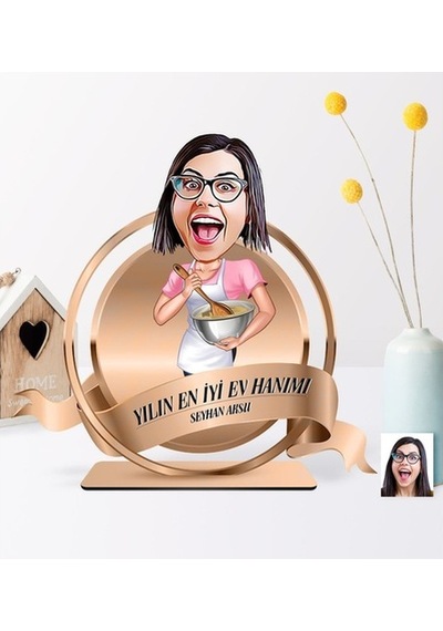 Kişiye Özel Yılın En Iyi Ev Hanımı Karikatürlü 3D Ahşap Biblo Pla