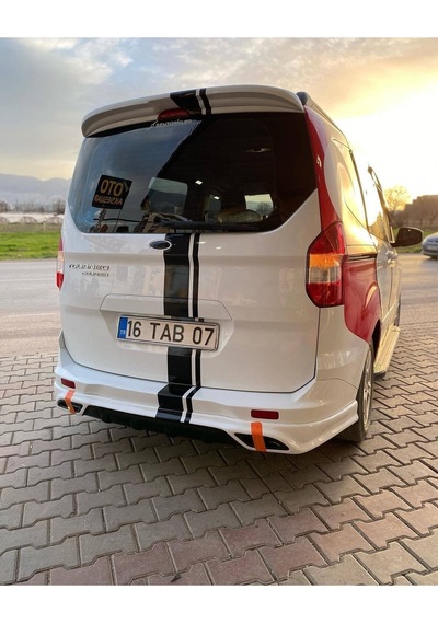 Ford Tourneo Courier 2014-2023 Egzoz Görünümlü Boyasız Mat Siyah Arka Ek Plastik