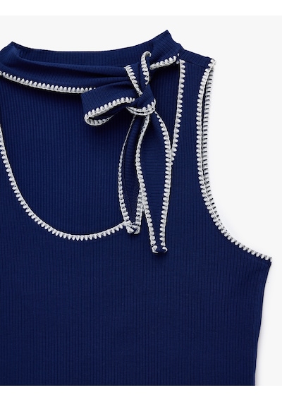 Koton Slim Fit Dikiş Detaylı Viskon Bağlamalı Yaka Kolsuz Bluz Lacivert 6sal30152ık Koton Slim Fit Dikiş Detaylı Viskon Bağlamalı Yaka Kolsuz Bluz Lacivert 6sal30152ık