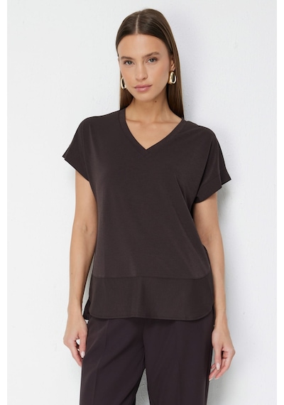 On Kadın V Yaka Parçalı T-shirt 71475 Kahverengi On Kadın V Yaka Parçalı T-shirt 71475 Kahverengi