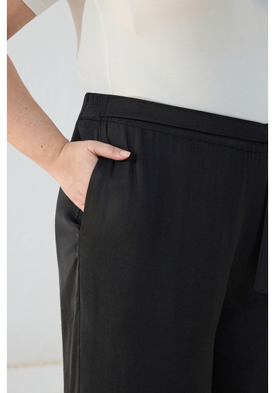 Aker Siyah Dökümlü Pantolon Etek Siyah Siyah