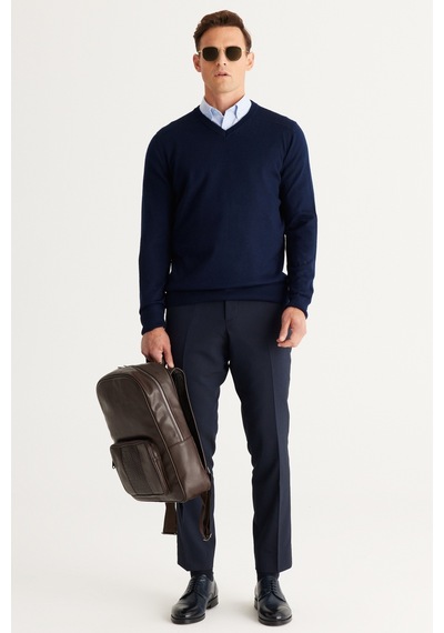 AC&Co / Altınyıldız Classics Erkek Lacı Tüylenme Yapmayan Standart Fit Normal Kesim Dik Yaka Triko Hırka Lacivert AC&Co / Altınyıldız Classics Erkek Lacı Tüylenme Yapmayan Standart Fit Normal Kesim Dik Yaka Triko Hırka Lacivert