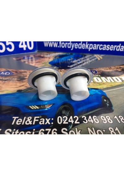 Connect ve Courier Ön Çamurluk Sinyali Beyaz