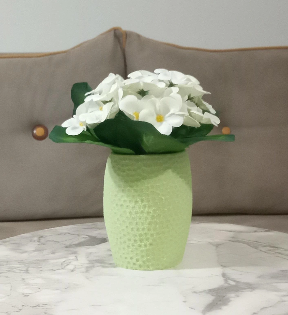 2 Adet Vazo Dahil,vazoda Çiçek,beyaz Yapay Çiçek,vazo Yeşil Petek Desenli Poliresin 8x8x15cm Çok Renkli