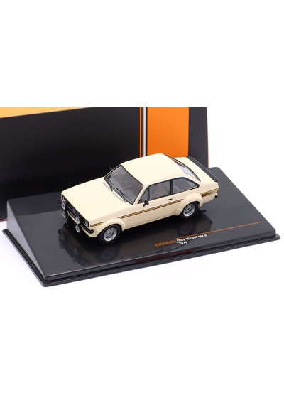1:43 Ölçek Ixo 1976 Ford Escort Mk I Diecast Metal Minyatür Model Araba 10cm