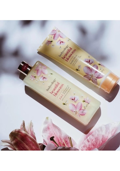 Bodycology Beautiful Blossoms Çiçeksi Kadın Vücut Spreyi 237 Ml