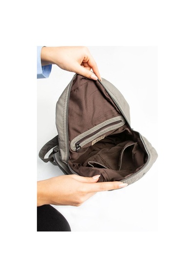 Baginn Y. S.deri Kadın Sırt Çantası Troklu Model Çok Cepli Günlük Kullanım İçin İdeal 30 25 Cm 001
