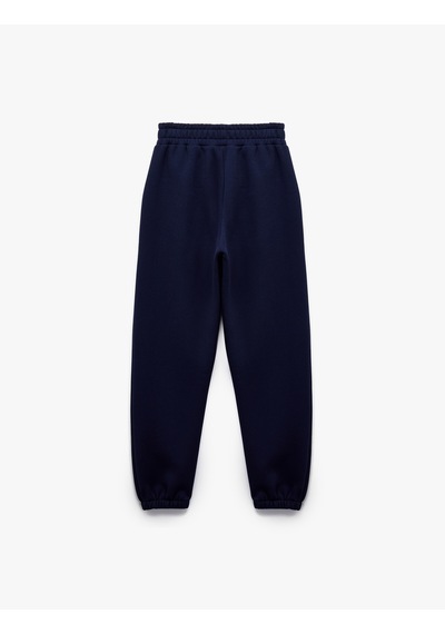 Koton Şardonlu Cepli Beli Lastikli Oversize Jogger Eşofman Altı Lacivert 6wal40017ık Lacivert Koton Şardonlu Cepli Beli Lastikli Oversize Jogger Eşofman Altı Lacivert 6wal40017ık Lacivert