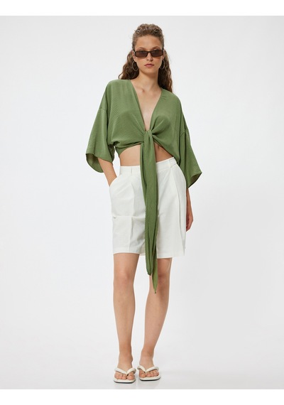 Koton Crop Üst V Yaka Bağlama Detaylı Oversize Kimono Kol Haki 4sal50001ıw Haki