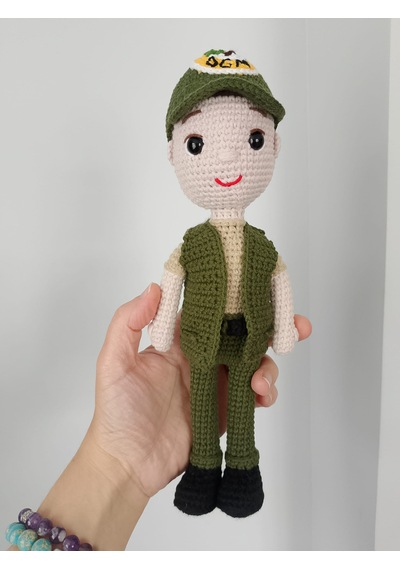 Orman Muhafaza Memuru Amigurumi Bebek El Yapımı Örgü Meslek Figürü Yeşil