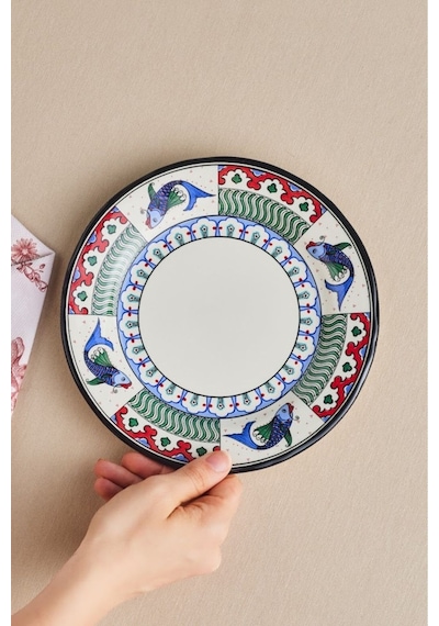 Karaca x Ömür Akkor İznik Balık Pasta Tabağı 21 cm