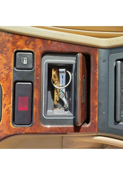 Bmw E39 Kulluk İç Kısım Siyah Renk Abs