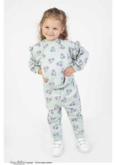 Harika Kids Kız Bebek&çocuk İki İplik Kumaş Kiraz Desenli Orta Kalınlıkta Örme Basic Oversize Alt Üst Eşofman Takımı 001