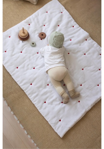 Nakışlı Müslin Bebek Yorgan Müslin Yorgan Beyaz - Kırmızı