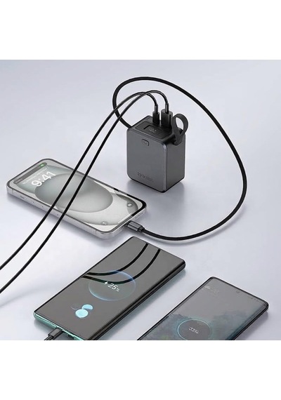 Fp32 10000 Mah 35w Pd Hızlı Şarj Powerbank - Entegre Geri Çekilebilir Type-c Kablolu Ve Dijital Göstergeli Taşına