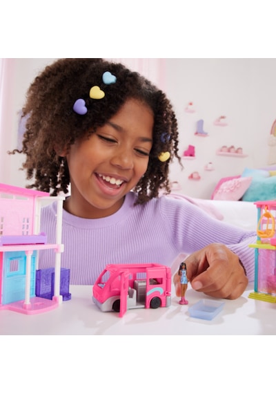 Barbie Mini BarbieLand Dreamcamper HYF39