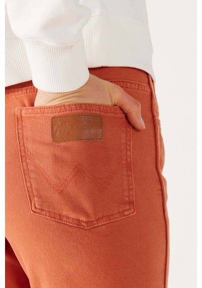 Wrangler Mom Straight Fit Düz Kesim Yüksek Bel Turuncu Esnek Pantolon W232182219 Açık Kahverengi Wrangler Mom Straight Fit Düz Kesim Yüksek Bel Turuncu Esnek Pantolon W232182219 Açık Kahverengi