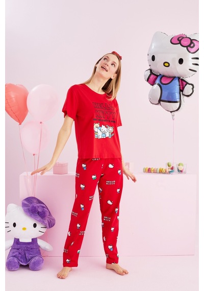 Siyah İnci Lisanslı %100 Pamuk Çok Renkli Bisklet Yaka Pijama Takım Hk017 Kırmızı Siyah İnci Lisanslı %100 Pamuk Çok Renkli Bisklet Yaka Pijama Takım Hk017 Kırmızı