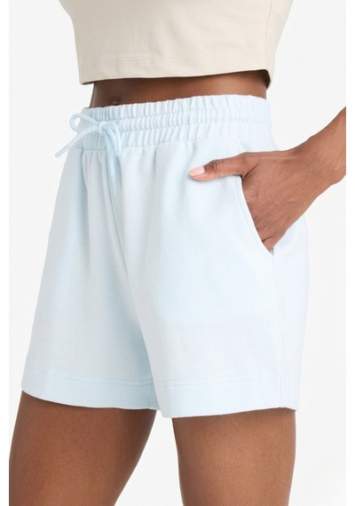 Soft&Basic Kadın Rahat Kalıp Cepli Beli Lastikli Kısa Paça Mavi Şort