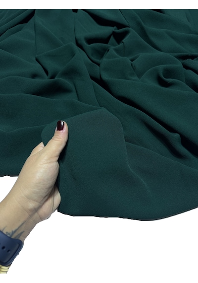 Dökümlü Likralı Kumlu Krep Kumaş 150 Cm En Kırışmaya Dayanıklı, Elbise Ve Giyimlik Kumaş Zümrüt Yeşili