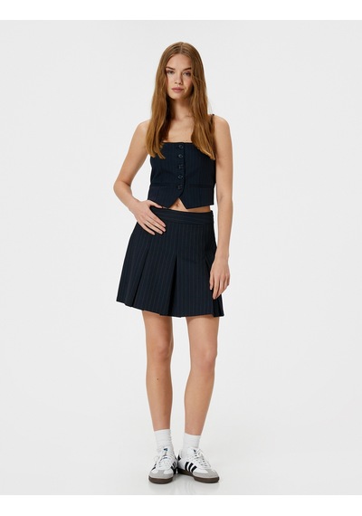 Koton İnce Askılı Yelek Büstiyer Düğmeli Asimetrik Kesim Slim Fit Lacivert Çizgili 4sal30071ıw Lacivert Çizgili Koton İnce Askılı Yelek Büstiyer Düğmeli Asimetrik Kesim Slim Fit Lacivert Çizgili 4sal30071ıw Lacivert Çizgili