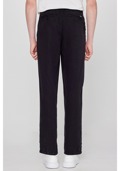 Wrangler Regular Fit Normal Kesim Yumuşak Dokulu Siyah Pantolon