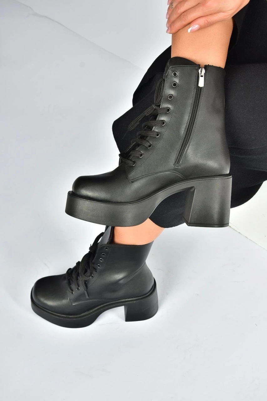 Fox Shoes V726681509 Siyah Kalın Topuklu Bağcıklı Kadın Bot Siyah-Suni Deri