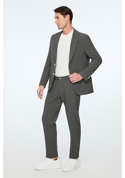 Morven Erkek Füme Poliviskon Trend Çizgili Slim Fit Mono Yaka Takım Elbise 26ms001024050 Füme Morven Erkek Füme Poliviskon Trend Çizgili Slim Fit Mono Yaka Takım Elbise 26ms001024050 Füme