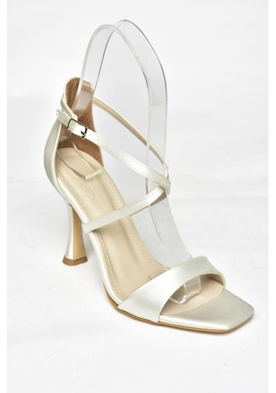 Fox Shoes S569815404 Bej Saten Kumaş Kadın Ayakkabı Bej