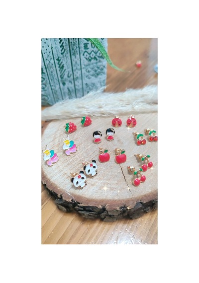Çelik Elma Model Kız Çocuk/bebek Küpesi Kırmızı Kırmızı