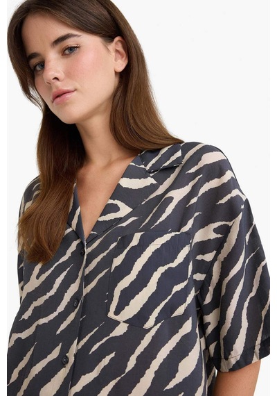 Defacto 	Loose Fit Zebra Desenli Modal Kısa Kollu Gömlek F0879AX25SM Siyah