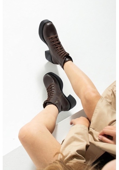 Dabab Shoes Melvıan Kadın Acı Kahve Cilt Bağcıklı Fermuarlı İçi Kürklü 8 Cm Kalın Topuklu 3 Cm Platform Bot Bootie Kahverengi Dabab Shoes Melvıan Kadın Acı Kahve Cilt Bağcıklı Fermuarlı İçi Kürklü 8 Cm Kalın Topuklu 3 Cm Platform Bot Bootie Kahverengi