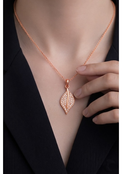 Çekirdekjewelry 925 Ayar Gümüş Rose Kaplama Minik Yaprak Kolye Pembe