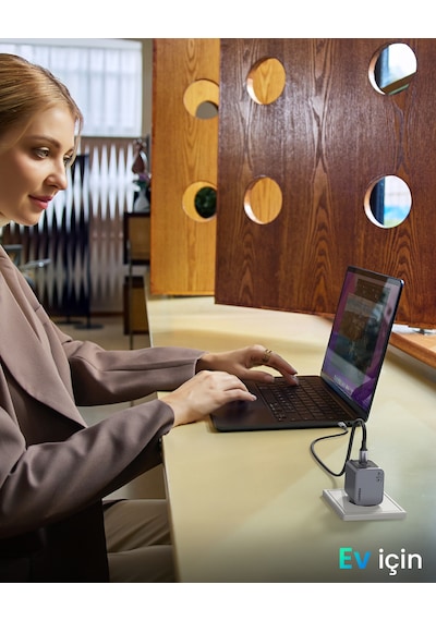 Ugreen Nexode Pro 45w Gan Hızlı Şarj Cihazı Usb-c Qc Pd 2xusb-c, Uzay Grisi, 35008