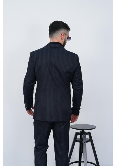 Dupont Classics Dupont Slim Fit Sivri Yaka 6 Drop Çift Yırtmaç Çizgili Viskon Kruvaze Erkek Takım Elbise Lacivert Dupont Classics Dupont Slim Fit Sivri Yaka 6 Drop Çift Yırtmaç Çizgili Viskon Kruvaze Erkek Takım Elbise Lacivert