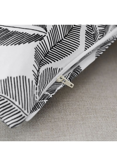 Ikea Brokdracena Yastık Kılıfı 50 X 50 Cm Siyah - Beyaz