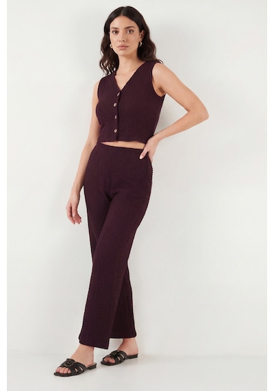 Lela Regular Fit V Yaka Yelek-pantolon Gofre Takım Bayan Takım 5866484 Bordo Lela Regular Fit V Yaka Yelek-pantolon Gofre Takım Bayan Takım 5866484 Bordo