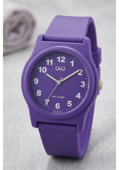 Q&q Qcg2226 Mor Bold Rakamlı Silikon Kordonlu 38 Mm Su Geçirmez Unisex Kol Saati