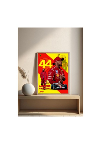 F1 Lewis Hamilton Doğal Ahşap Çerçeveli Tek Parça Dekoratif Tablo Çok Renkli - 819008149 Çok Renkli