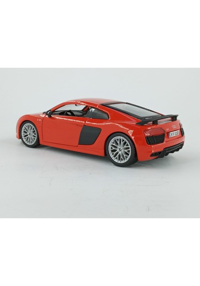 Audi R8 V10 Plus 1 24 Model Araç Maisto