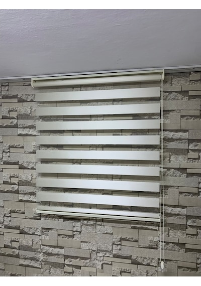 Acık Krem Zebra Stor Perde Tüm Ölçülerde Acık Krem Zebra Stor Perde Tüm Ölçülerde
