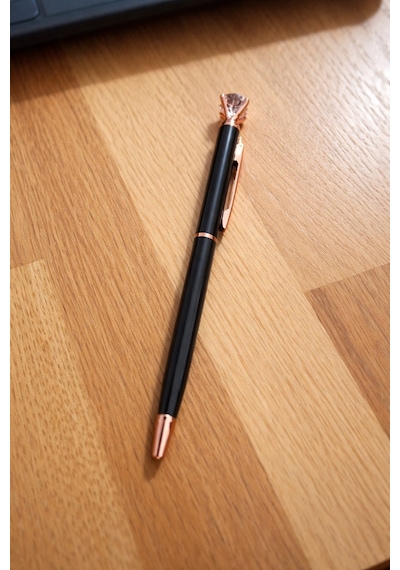 Rose Gold Detaylı Kristal Taşlı Tükenmez Kalem - Siyah Gövde Mavi Mürekkep