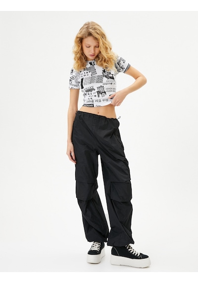 Koton Baskılı Crop Tişört Slim Fit Kısa Kollu Bisiklet Yaka Pamuklu Siyah Desenli 4sal10011ık 4SAL10011IK9D9 Siyah Koton Baskılı Crop Tişört Slim Fit Kısa Kollu Bisiklet Yaka Pamuklu Siyah Desenli 4sal10011ık 4SAL10011IK9D9 Siyah