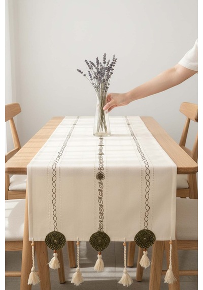 Yeşil Nakışlı Dantelli Runner 50x130 Cm Krem