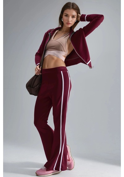 Hiccup Modal Dokulu Fermuarlı Sweatshirt Ve İspanyol Paça Pantolon İkili Takım Berşan Collection Bordo Kırmızı Hiccup Modal Dokulu Fermuarlı Sweatshirt Ve İspanyol Paça Pantolon İkili Takım Berşan Collection Bordo Kırmızı