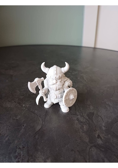 Mini Baltalı Ve Kalkanlı Viking Savaşçısı Figürü - Dekoratif Masaüstü Biblo