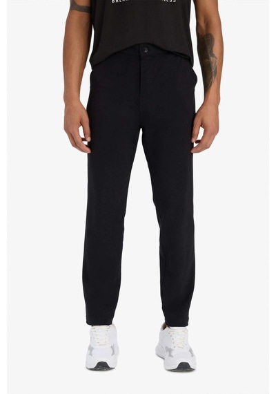 DeFactoFit Slim Fit Dar Kesim Çift Cepli Standart Paça Esnek Multifonksiyonel Sporcu Jogger D7808AX25SPBK81