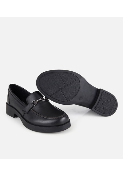 Hotiç Kadın Deri Siyah Metal Zincir Detaylı Klasik Loafer 01ayh334760a100 01ayh334760a100
