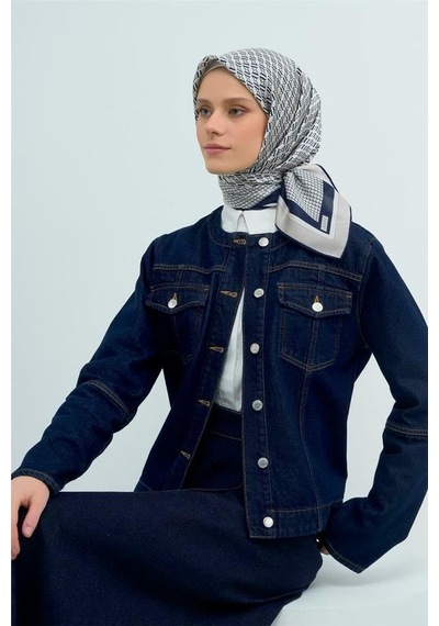 Armine Tivil Saf İpek Eşarp 9502 - 01 Lacivert Krem Logo Desen Krem- Lacivert